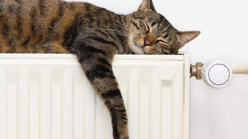Понад 70% житлових будинків підключили до тепла!